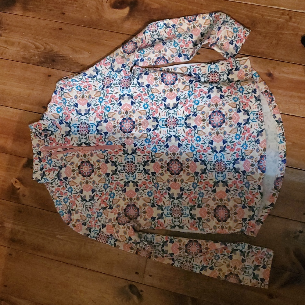 Vera Bradley Long Sleeve Top